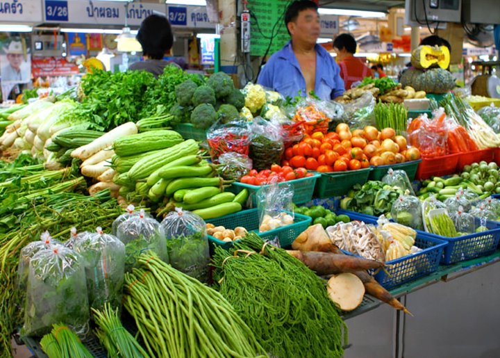 Or Tor Kor Market in Bangkok - Shop at One of the World&#39;s Best Fresh  Markets - Go Guides